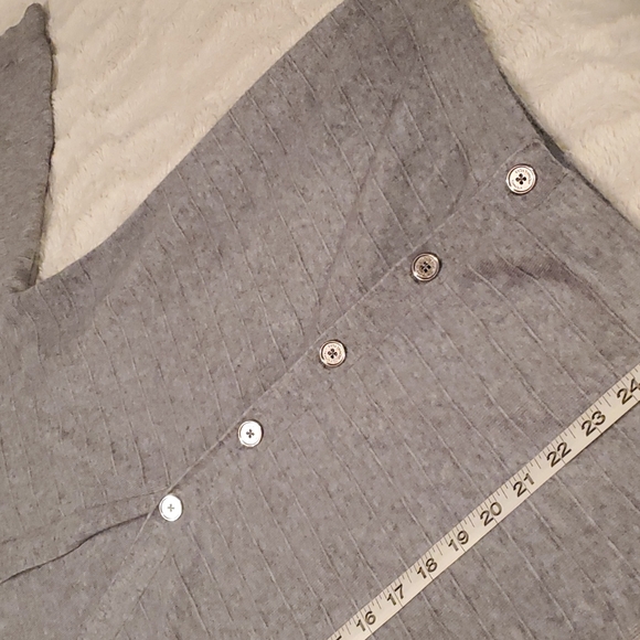 Like new Michael Kors cardigan sweater - Picture 6 of 10